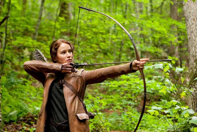 640px-Jennifer-lawrence-stars-as-katniss-everdeen-in-the-hunger-games